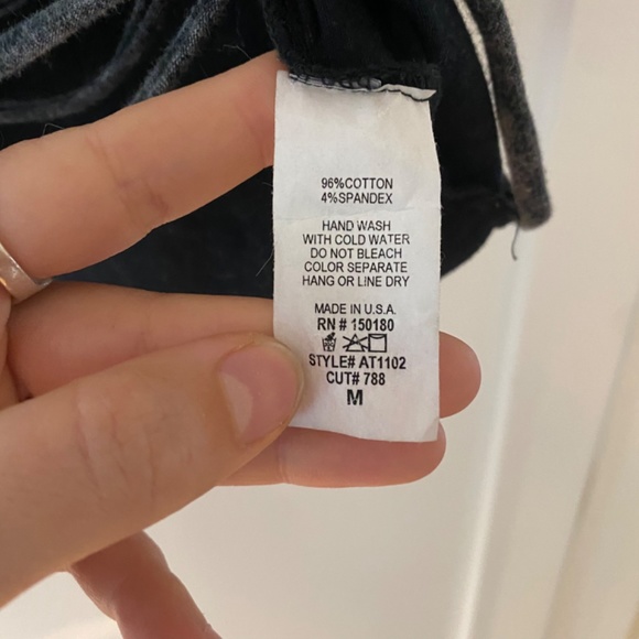 Acid wash ripped shirt - Picture 6 of 7